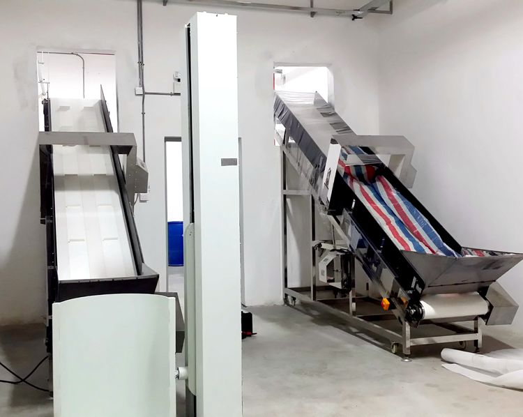 1561379683230440.jpg 特百惠上料金檢機1.jpg